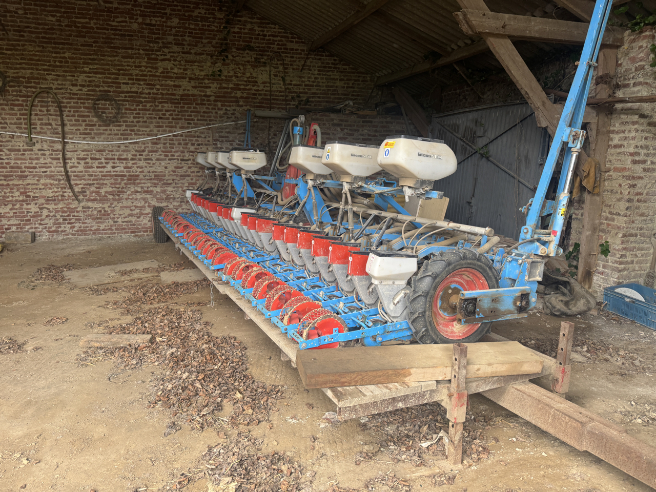 69296ad1eec677fb47a93fae