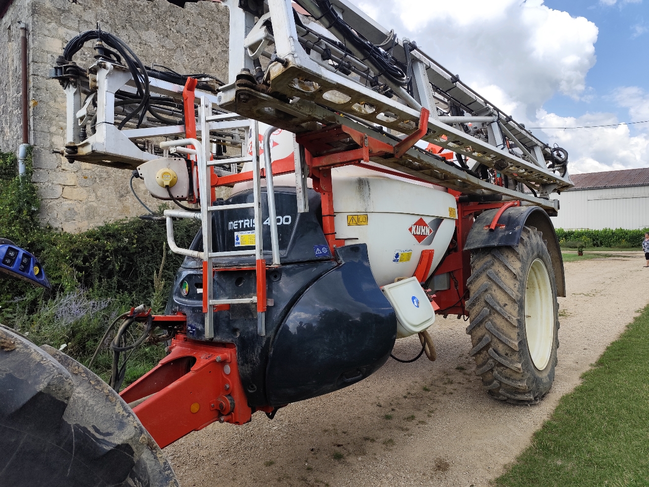 6932a040eec677fb47a940d1