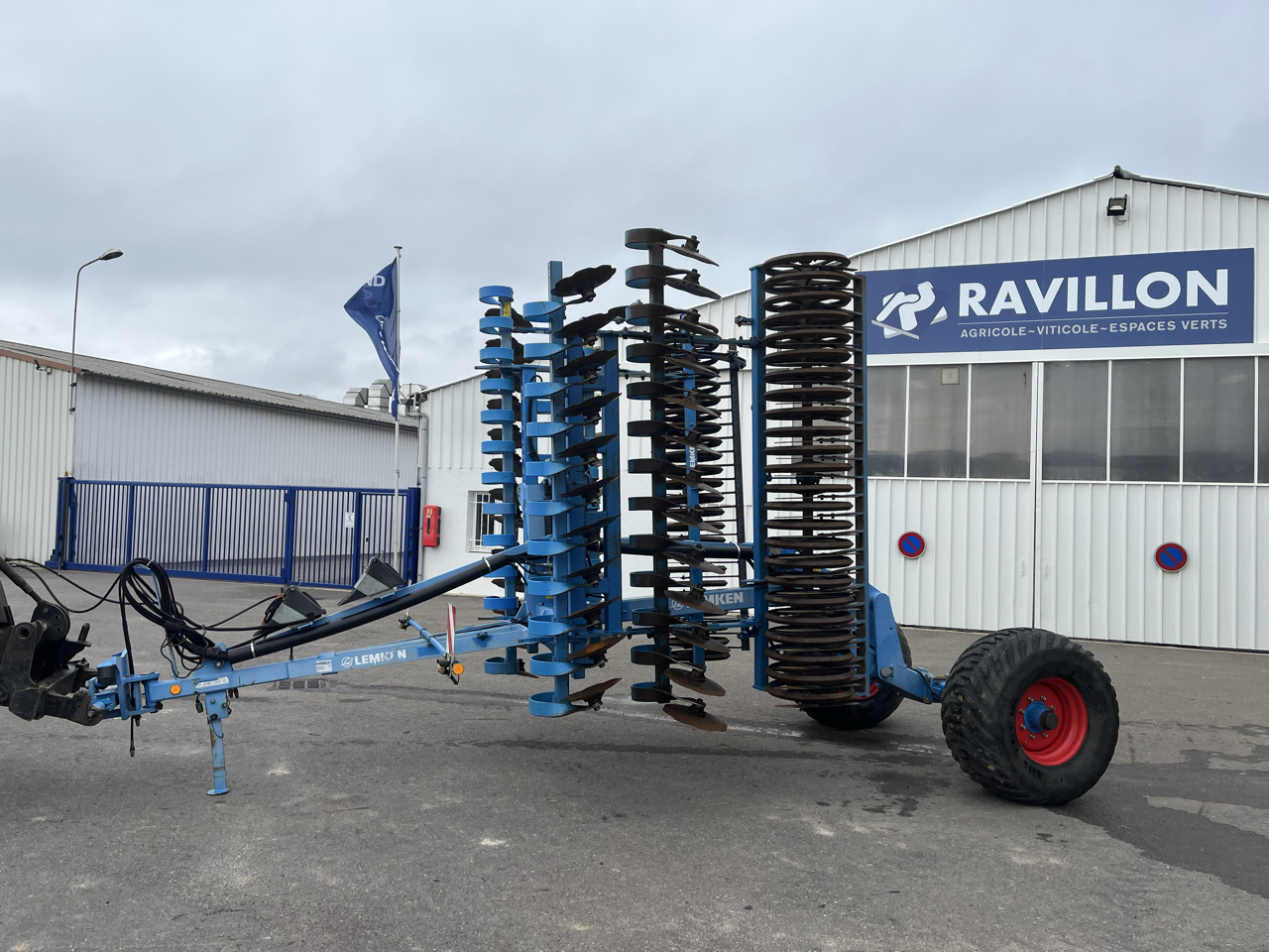 698c9d2b6ce0a5679e36b2f6