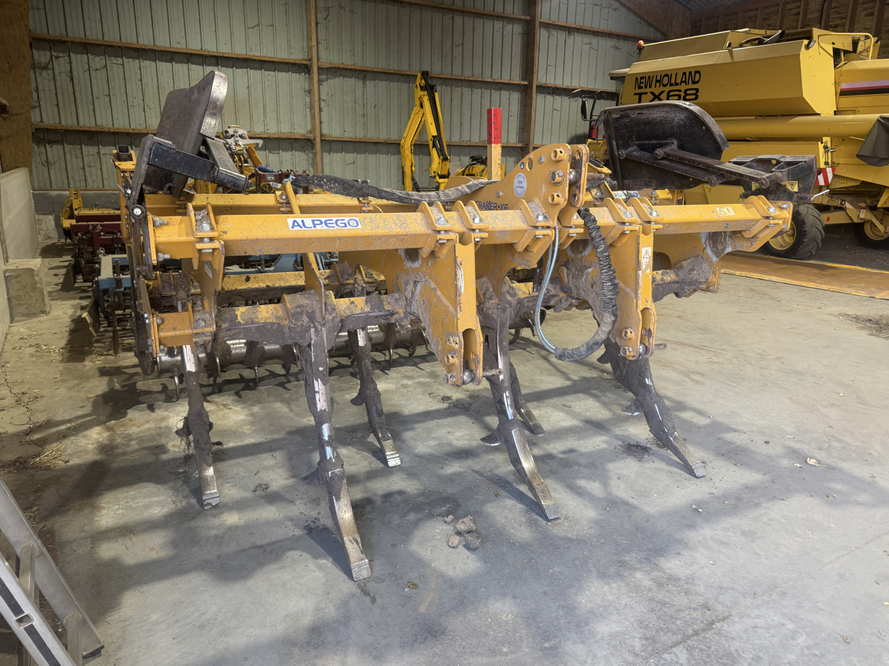 692965f6eec677fb47a93fa4