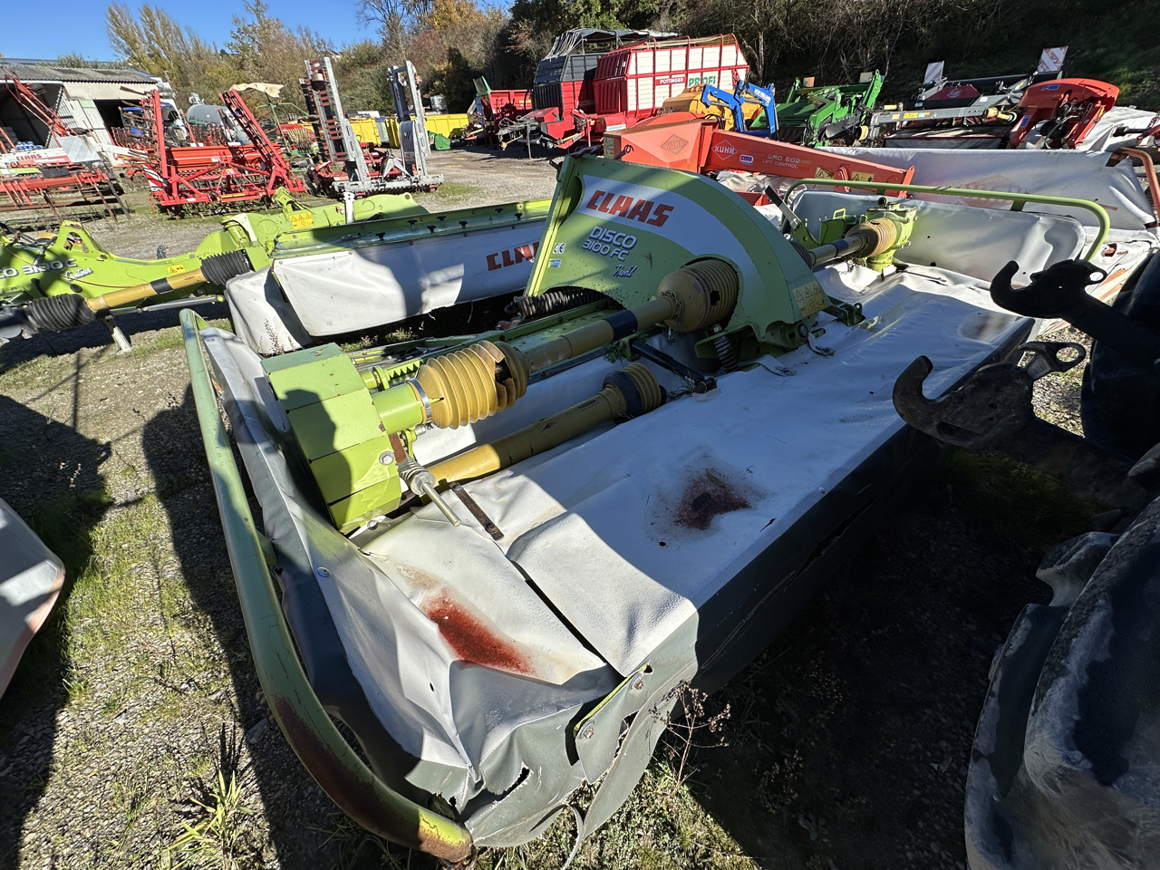 6928745ceec677fb47a93f9d