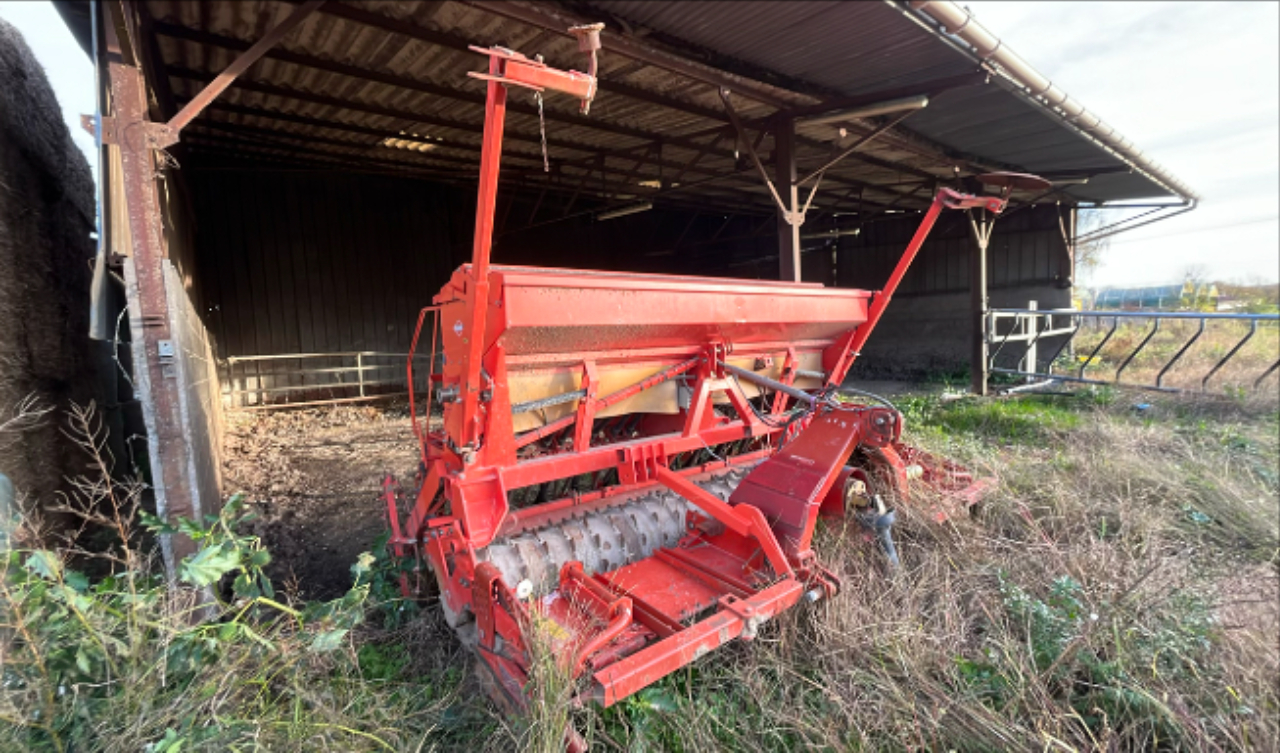 692b1081eec677fb47a93fc4