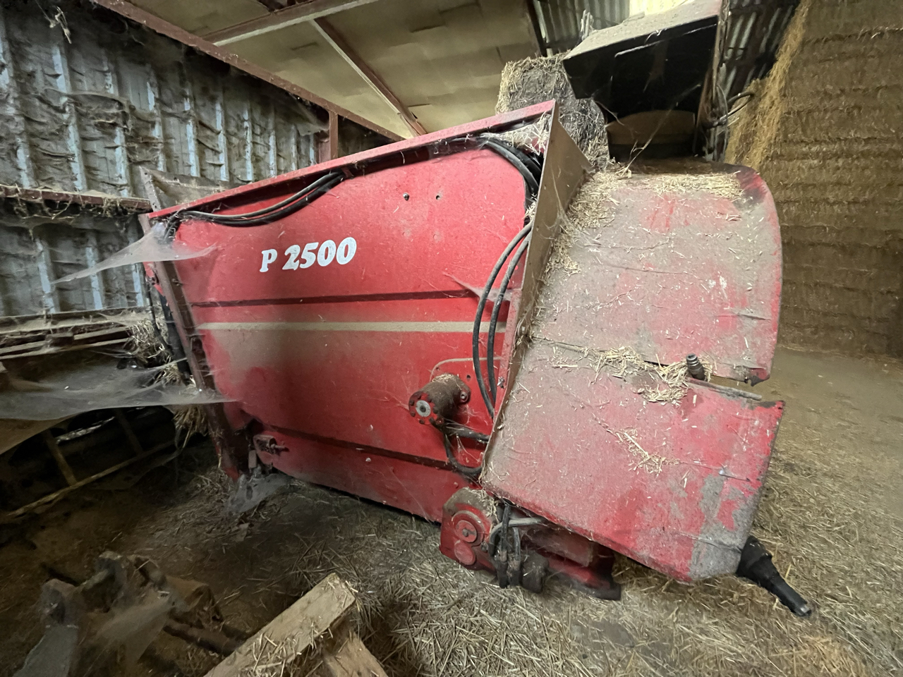 692d8923eec677fb47a93fd4