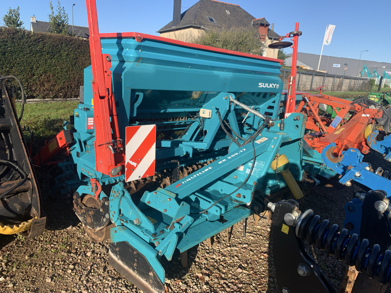 692d9409eec677fb47a93feb