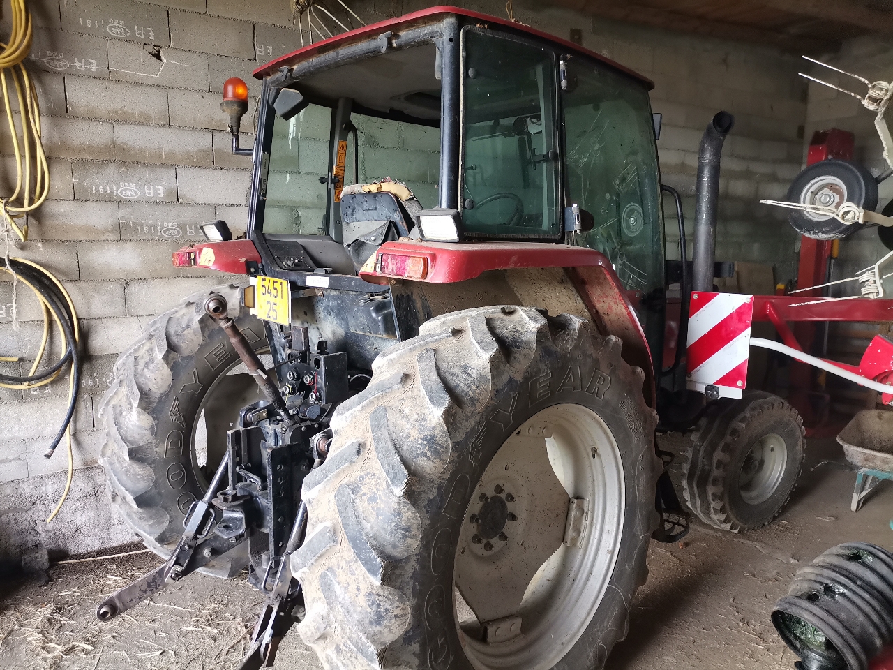 69a5acee7d1756fb363eab82