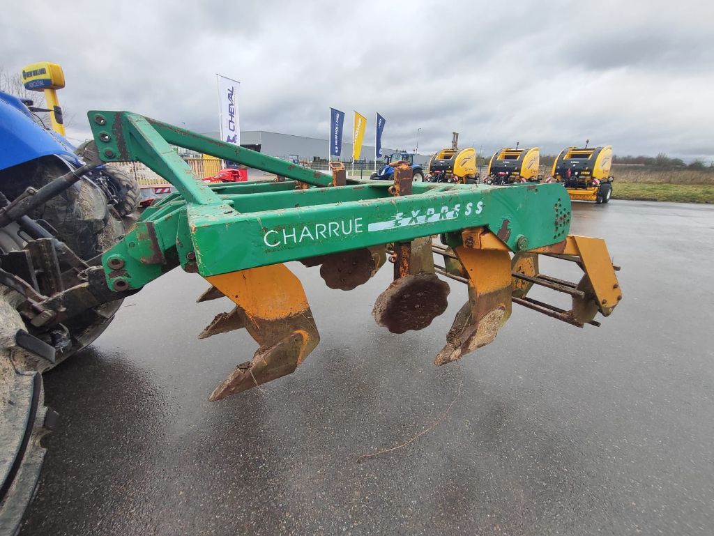 693bed7beec677fb47a94177