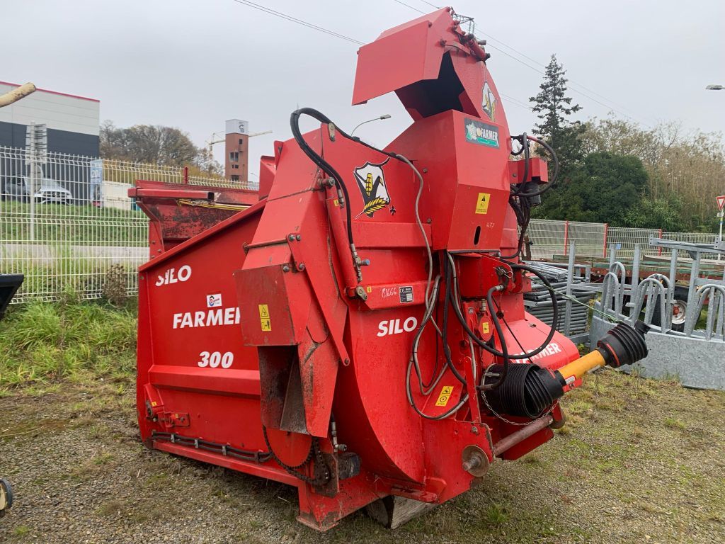 692ee0cceec677fb47a9400c