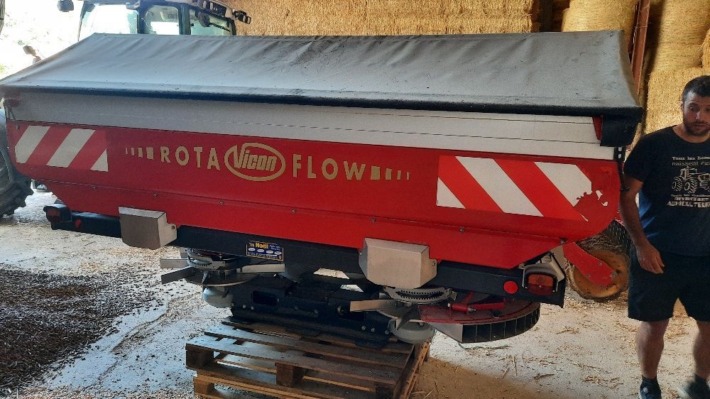 692768c3eec677fb47a93f5d