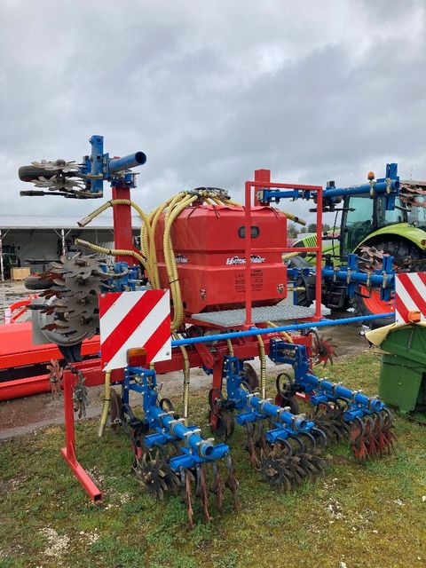 692f12cdeec677fb47a9401e