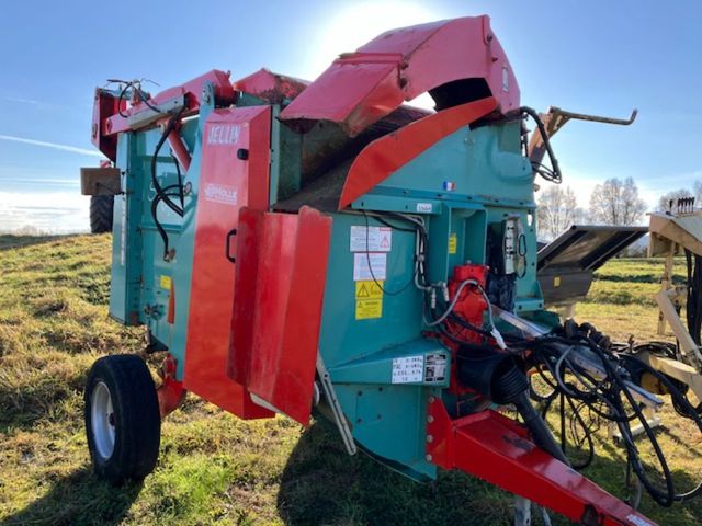 698da06d6ce0a5679e36b399