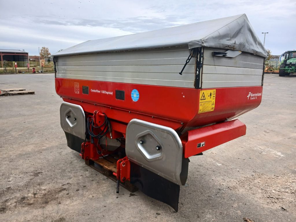 6904b8ade80650842e26ad84