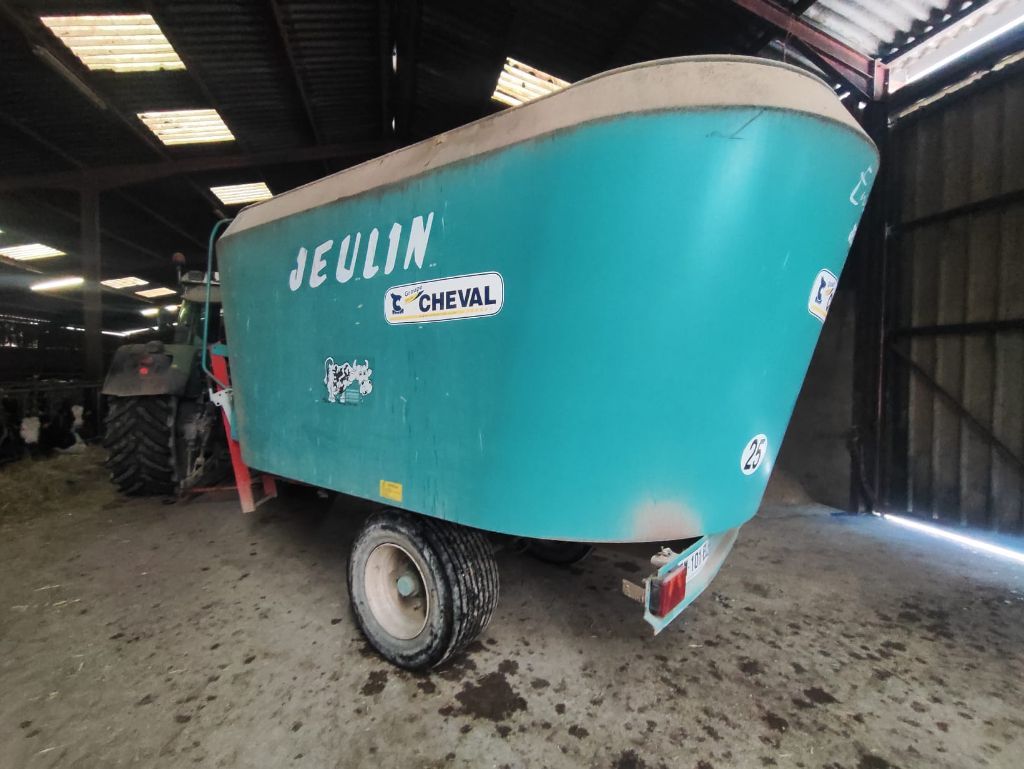 696a3d4c0df640ace0435fa3