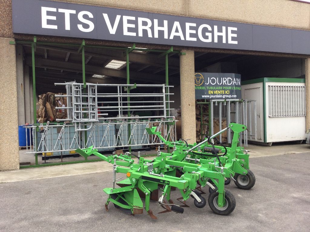 692862dfeec677fb47a93f97