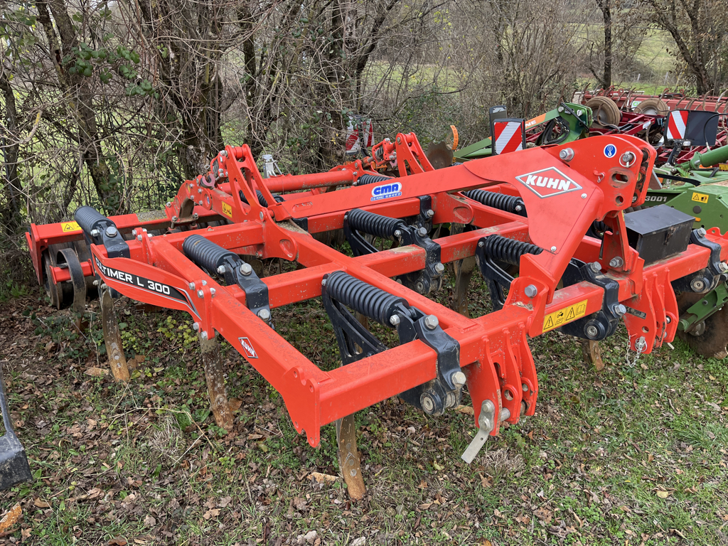 697b1e9c6318c70c05cdd44e