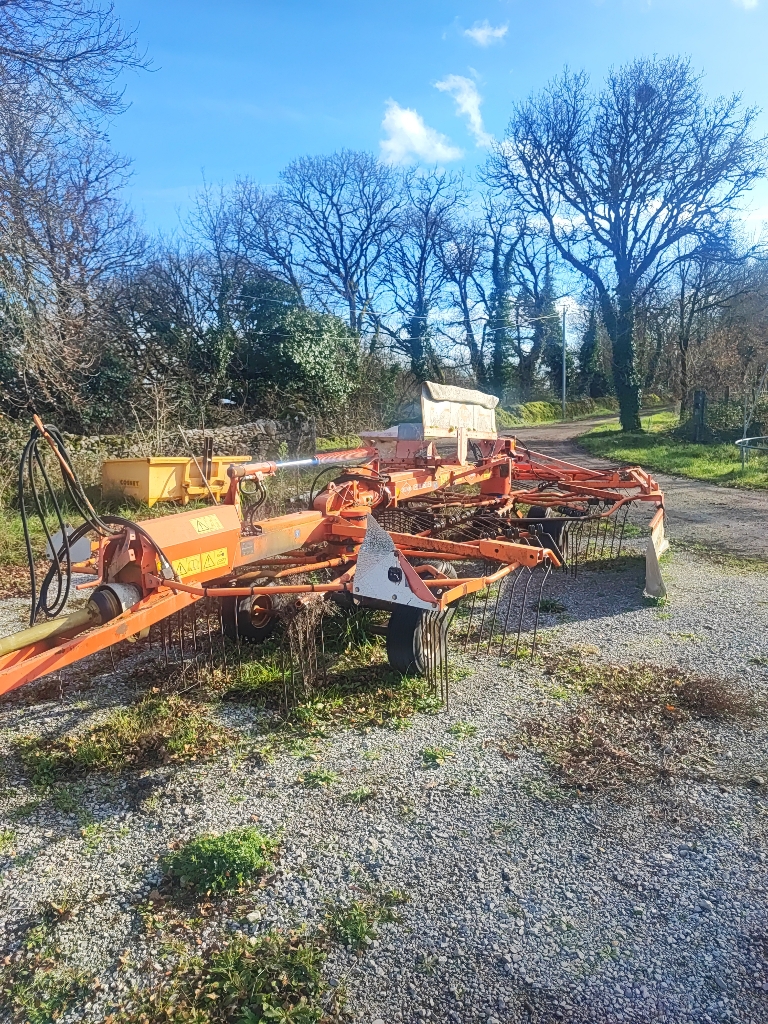 698b619d6ce0a5679e36b28f