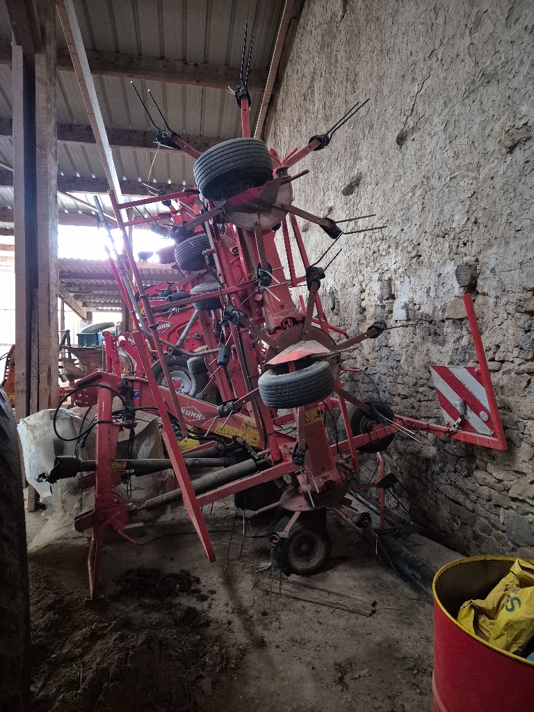 697096fd0df640ace04360a1