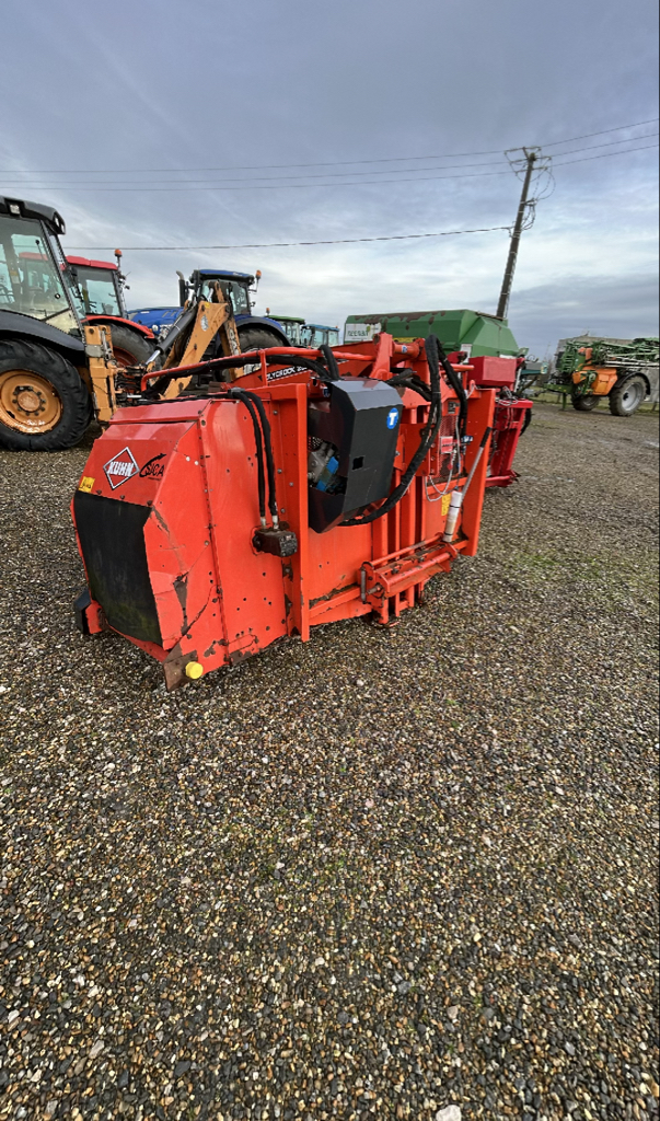 697333c46318c70c05cdd317