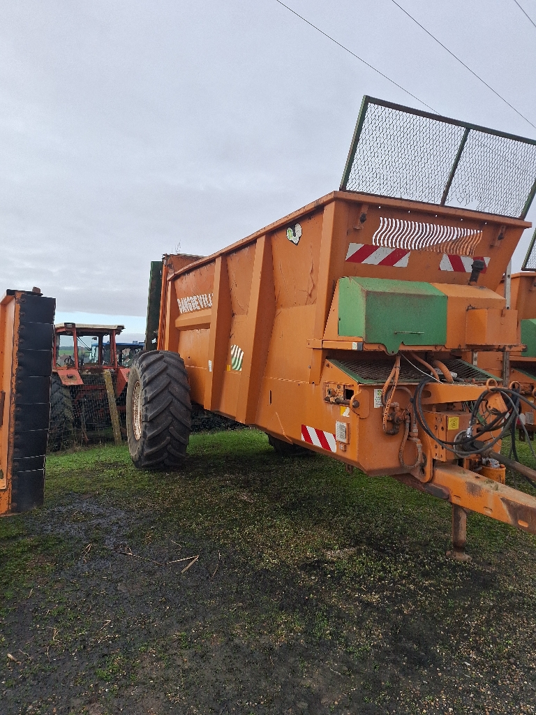 697334616318c70c05cdd322