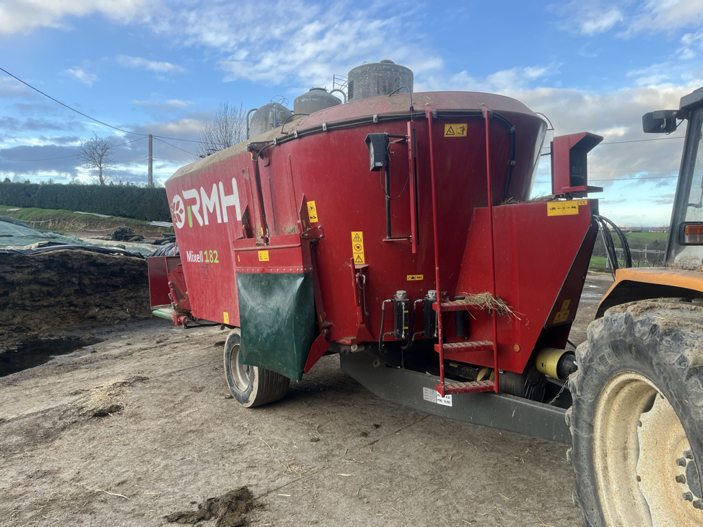 698c8ad16ce0a5679e36b2c6