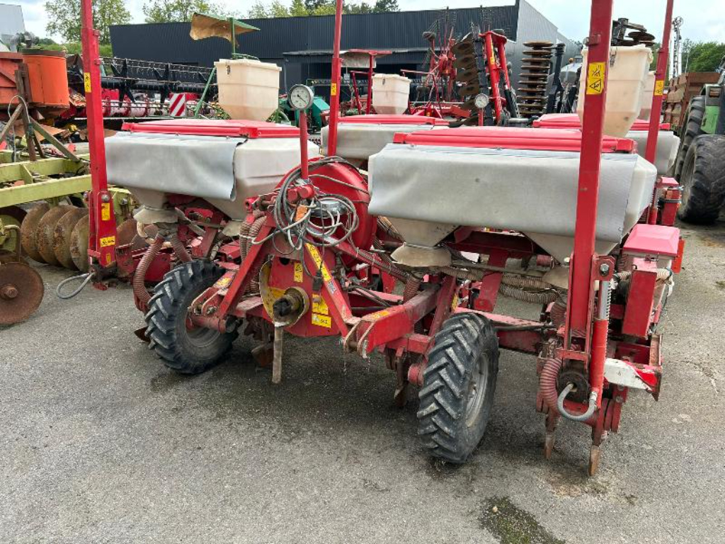 68c2f8526577e7c18c6d2bda