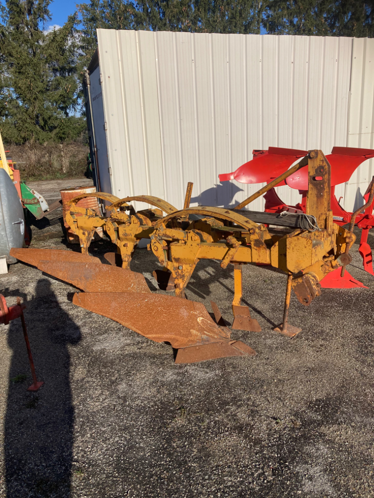 696df4cd0df640ace0436012