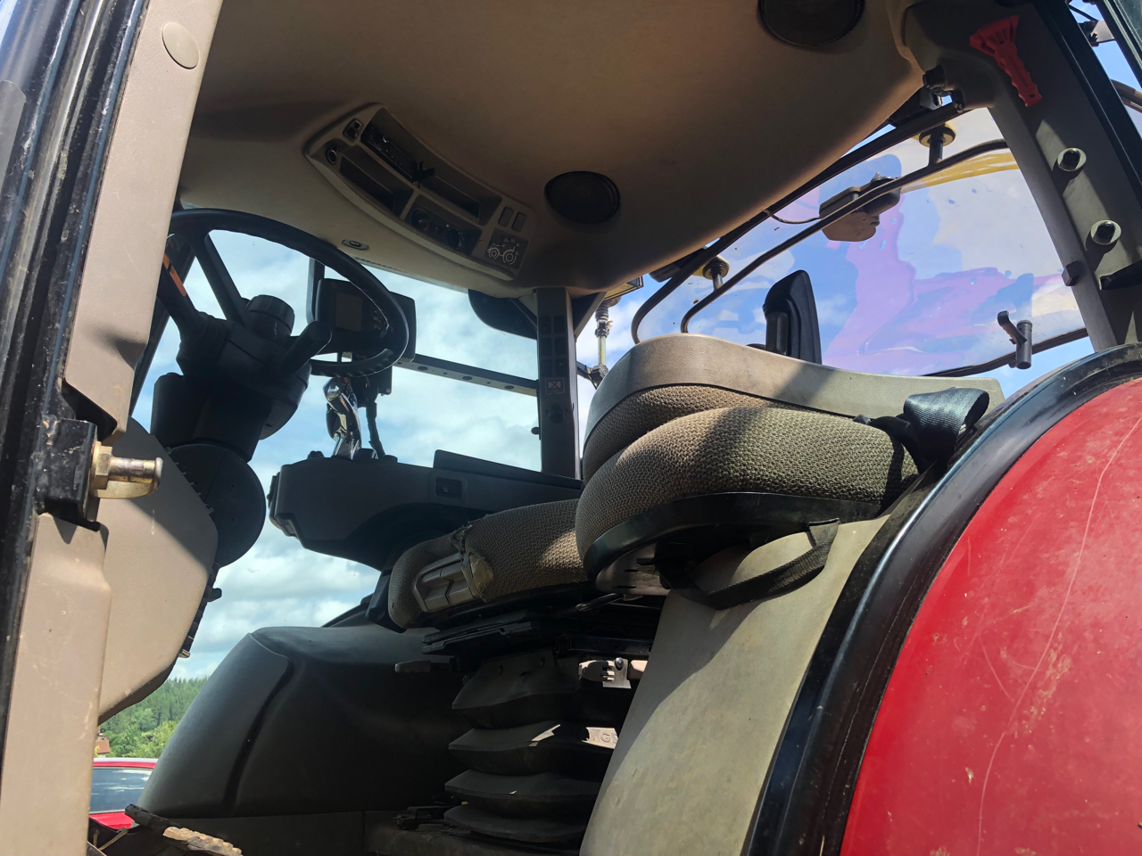 6939862aeec677fb47a94152