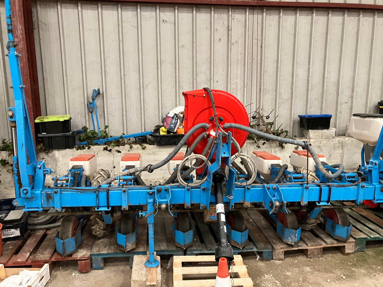 698dfc2b6ce0a5679e36b3d5