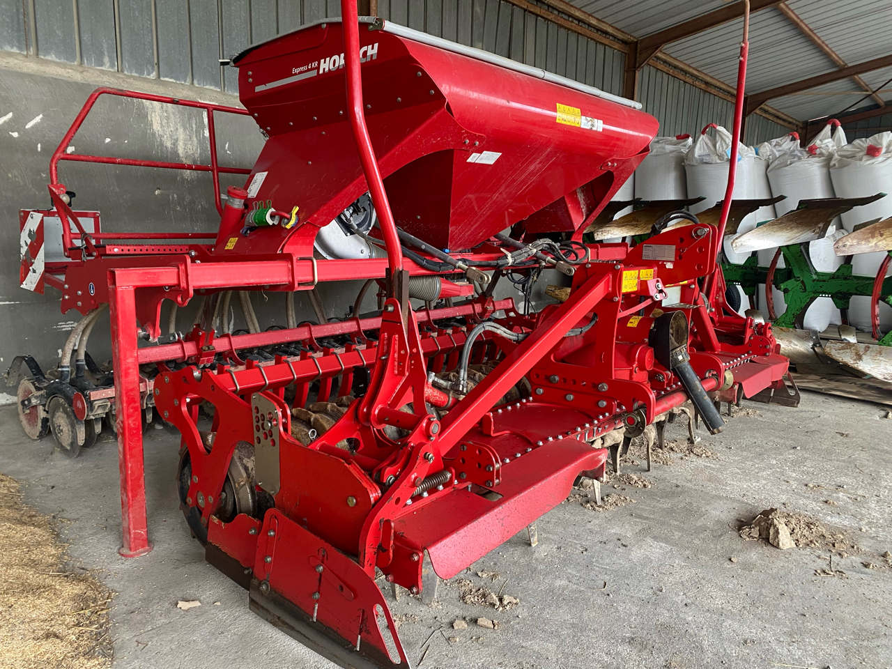 698dfa016ce0a5679e36b3b8