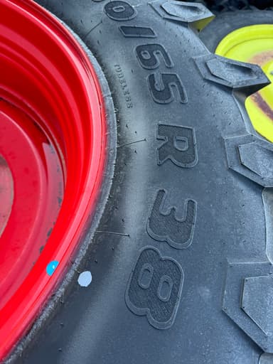 Pneumatique TRELLEBORG 650/65R38 - photo 5