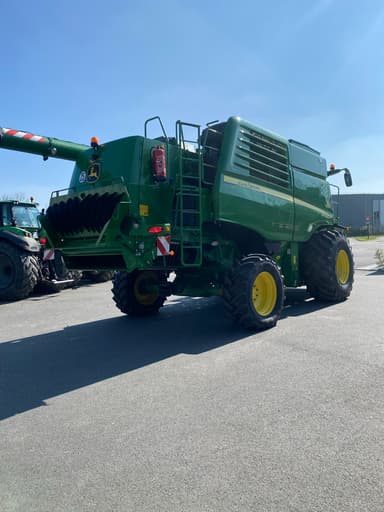 Moissonneuse JOHN DEERE T660 HM - photo 3