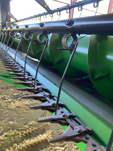 Moissonneuse JOHN DEERE T660 HM - photo 5