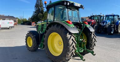 Tracteur JOHN DEERE 6090MC - photo 4