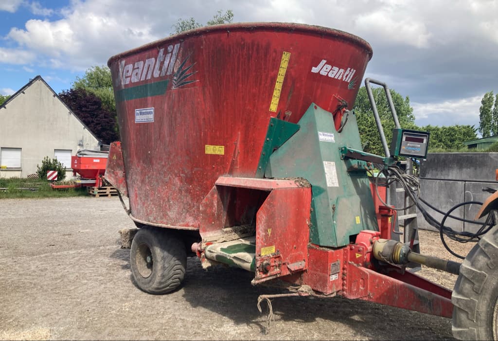 68936403e83e36665972c799