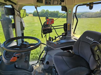 Tracteur CLAAS ARION 530 - photo 3