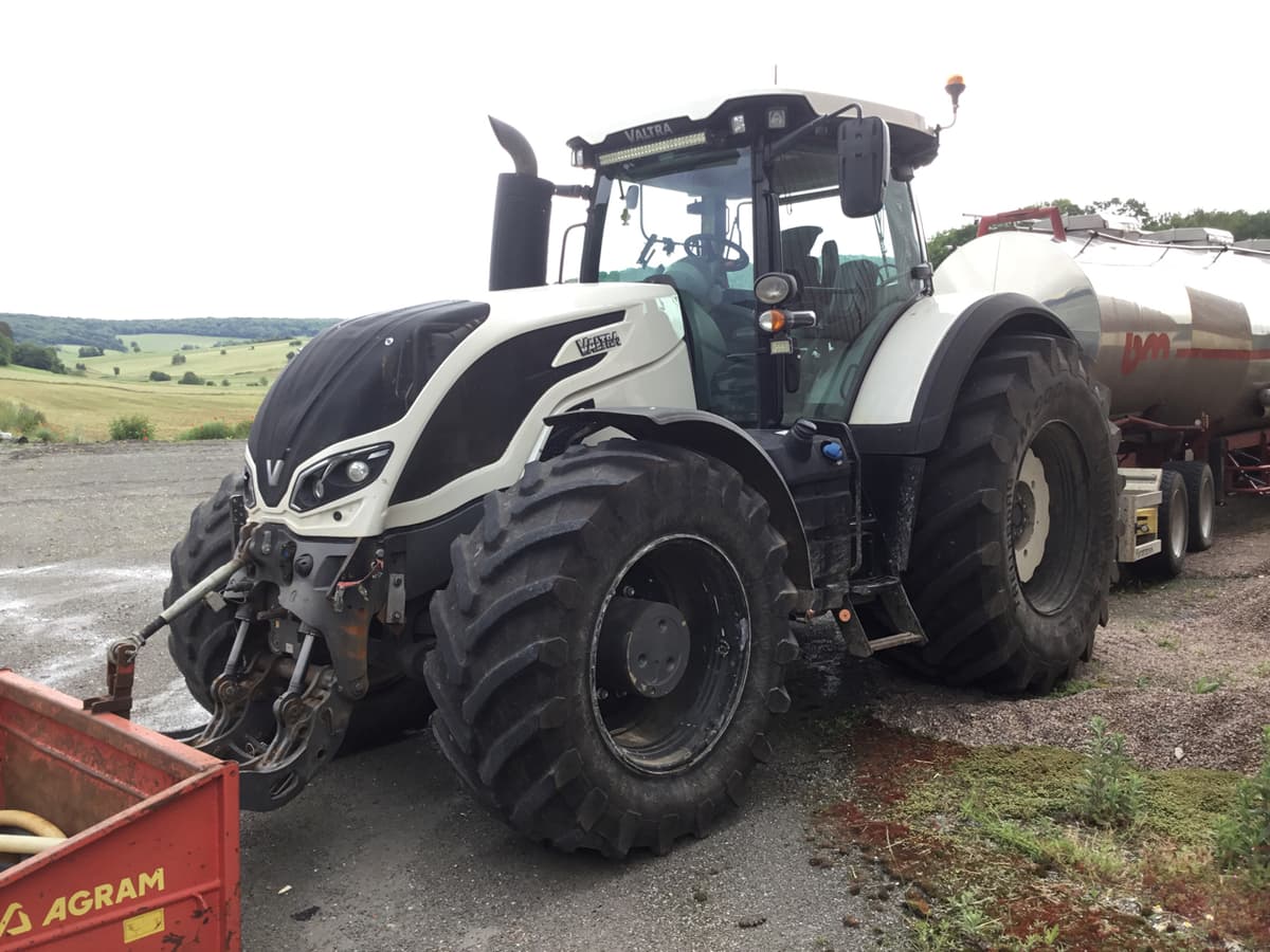 Tracteur VALTRA S324 - photo principale