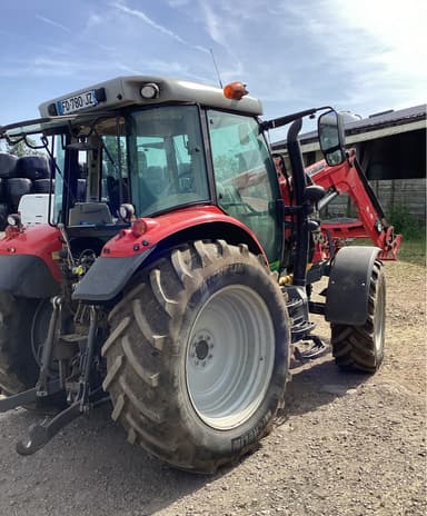 Tracteur MASSEY FERGUSON 5712 S - photo 3