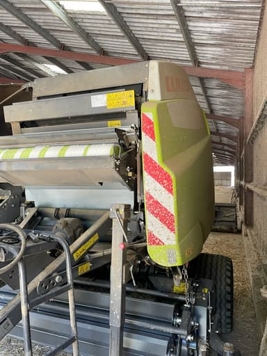Presse balles rondes CLAAS Variant 460 RF - photo 2