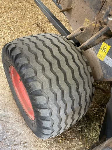 Presse balles rondes CLAAS Variant 460 RF - photo 5