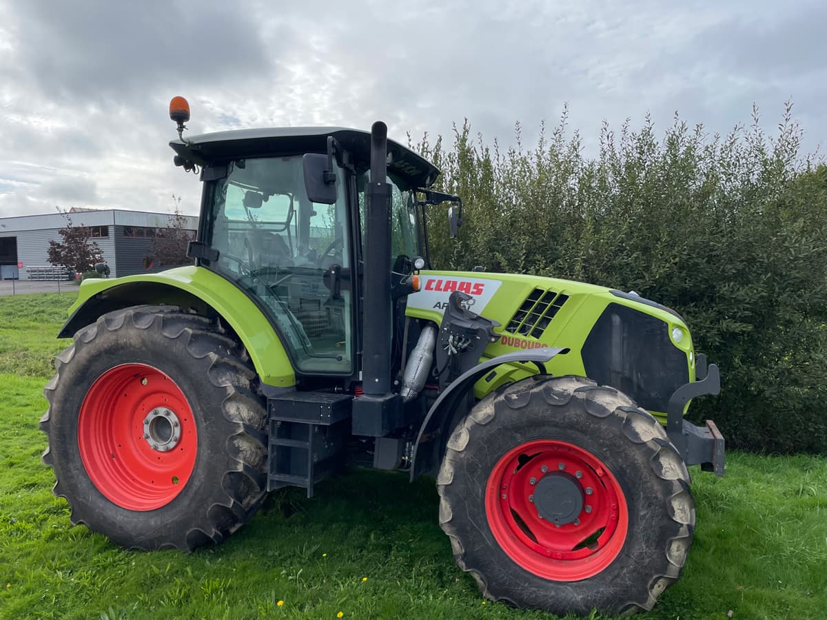 Tracteur chargeur CLAAS ARION 620 - photo principale
