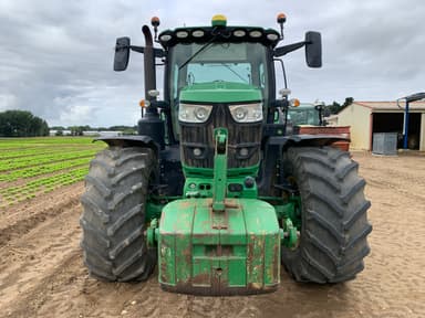 Tracteur JOHN DEERE 6155R - photo 2
