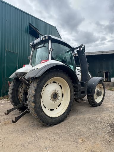 Tracteur VALTRA T234 - photo 3
