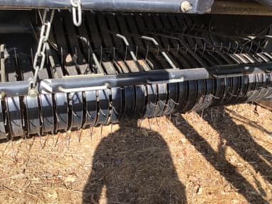 Presse balles rondes NEW HOLLAND BR7060 - photo 2