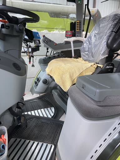 Tracteur CLAAS ARION 530 - photo 5