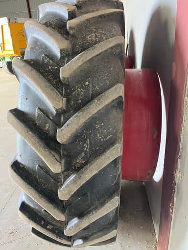 Roues Michelin  520/85R42 et 480/70R30 - photo 5