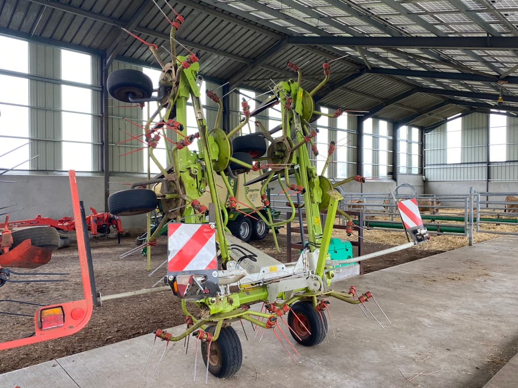 Faneuse CLAAS VOLTO 900 - photo principale