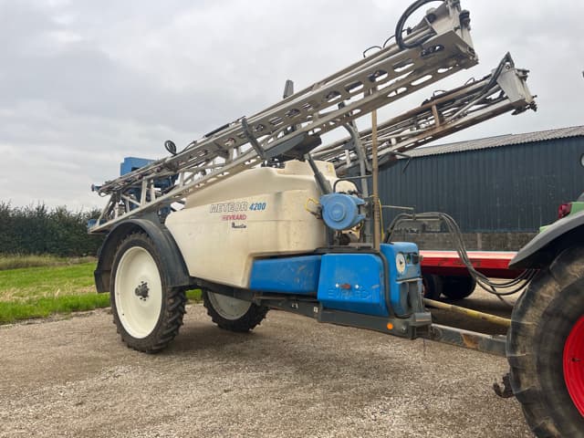 6942c8635400980f82a1074e