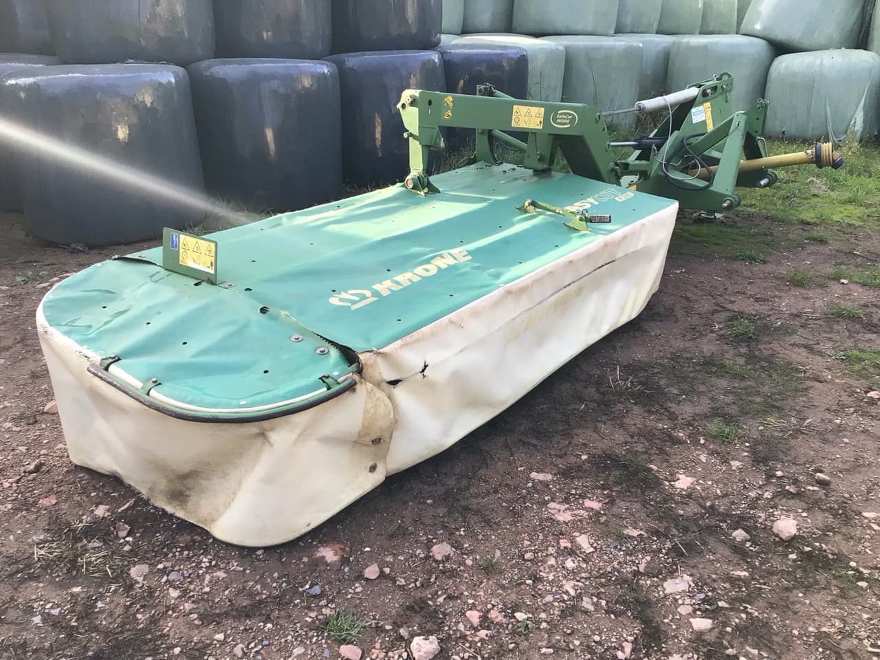 69282076eec677fb47a93f73