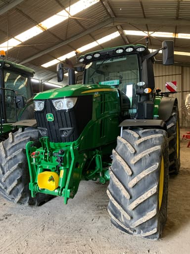 Tracteur JOHN DEERE 6250R - photo 2