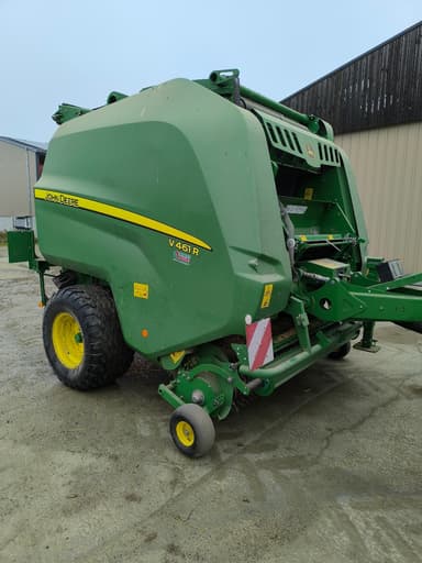 Presse balles rondes JOHN DEERE V461R - photo 2