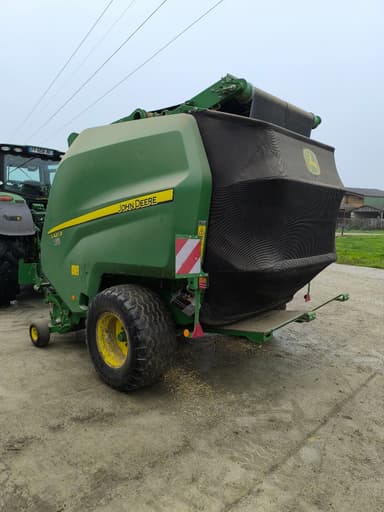 Presse balles rondes JOHN DEERE V461R - photo 4